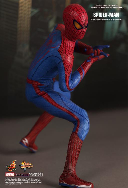 The Amazing Spider-Man MMS179 Spider-Man 1/6th Scale Collectible Figure Gallery Image 7
