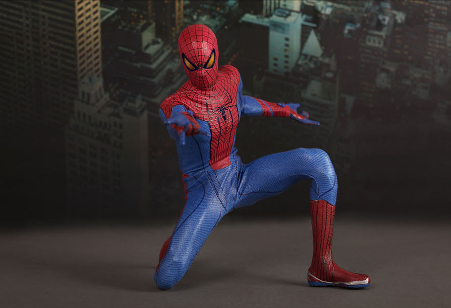 The Amazing Spider-Man MMS179 Spider-Man 1/6th Scale Collectible Figure Gallery Image 10