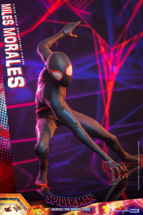 Spider-Man: Across The Spider-Verse: Part One MMS710 Spider-Man (Miles Morales) 1/6th Scale Collectible Figure Gallery Image 5