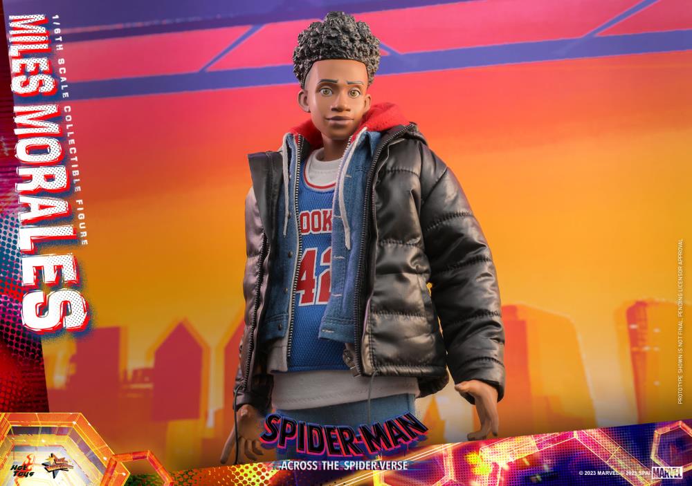 Spider-Man: Across The Spider-Verse: Part One MMS710 Spider-Man (Miles Morales) 1/6th Scale Collectible Figure Gallery Image 23