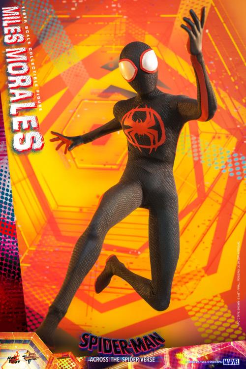 Spider-Man: Across The Spider-Verse: Part One MMS710 Spider-Man (Miles Morales) 1/6th Scale Collectible Figure Gallery Image 7