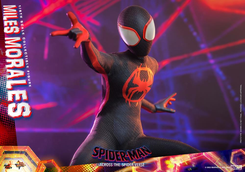 Spider-Man: Across The Spider-Verse: Part One MMS710 Spider-Man (Miles Morales) 1/6th Scale Collectible Figure Gallery Image 6