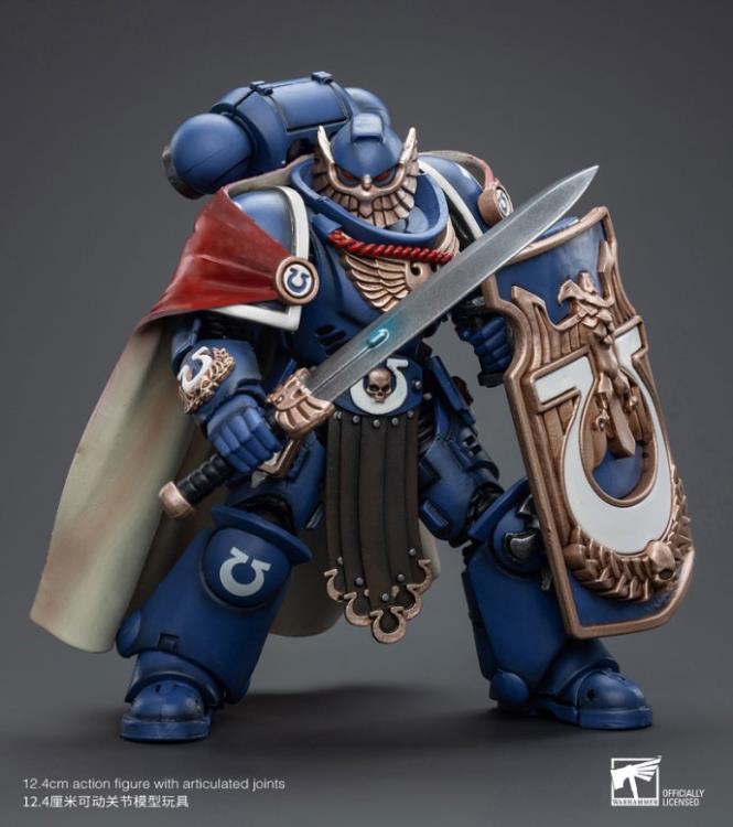 Warhammer 40K Ultramarines Victrix Guard 1/18 Scale Figure Gallery Image 6