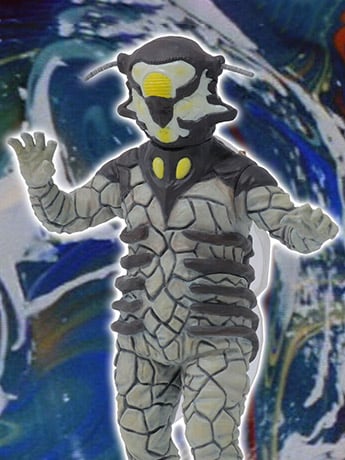 Ultraman Ultra Mega Monster Series 5000 Alien Bell Exclusive Gallery Image 2