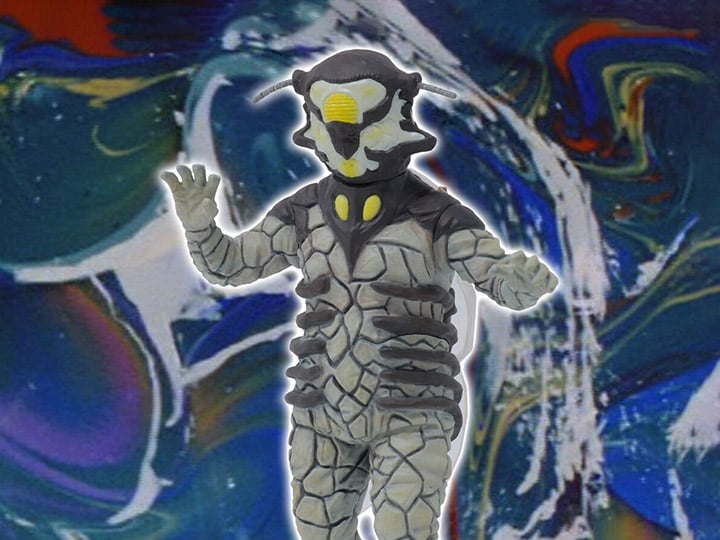 Ultraman Ultra Mega Monster Series 5000 Alien Bell Exclusive Gallery Image 1