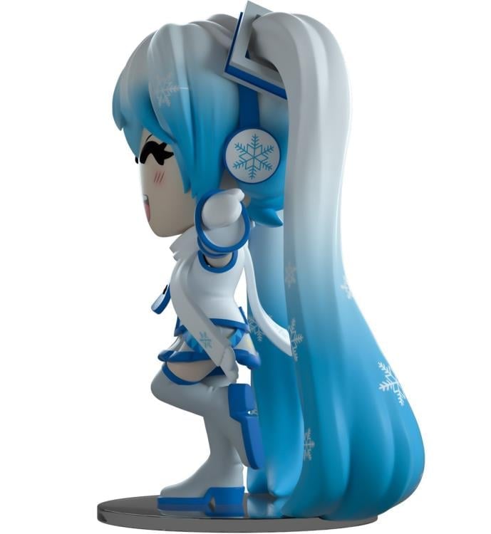 Vocaloid Snow Miku Vinyl Figure Gallery Image 5