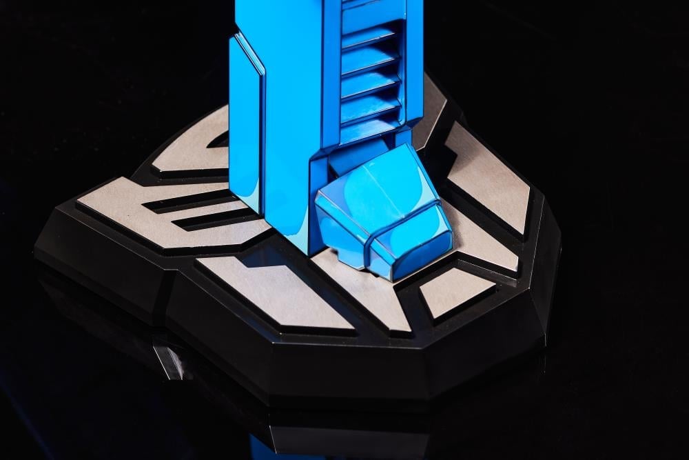 Transformers Optimus Prime Statue Gallery Image 21