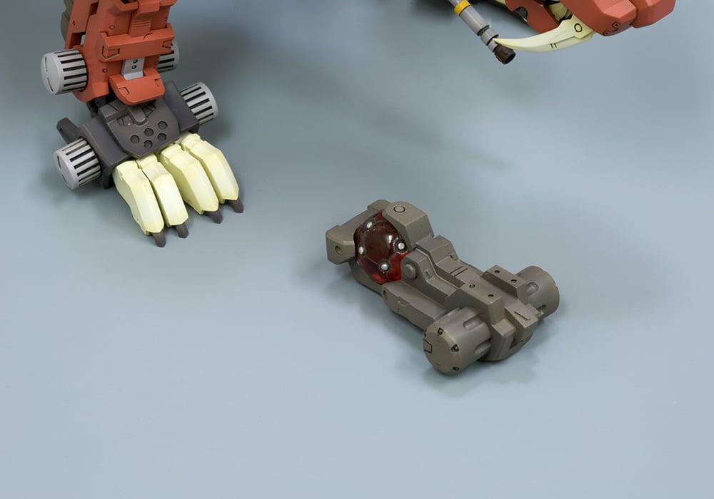 Zoids Highend Master Model EZ-016 Saber Tiger (Marking Plus Ver.) 1/72 Scale Model Kit Gallery Image 10