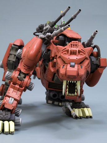 Zoids Highend Master Model EZ-016 Saber Tiger (Marking Plus Ver.) 1/72 Scale Model Kit Gallery Image 2