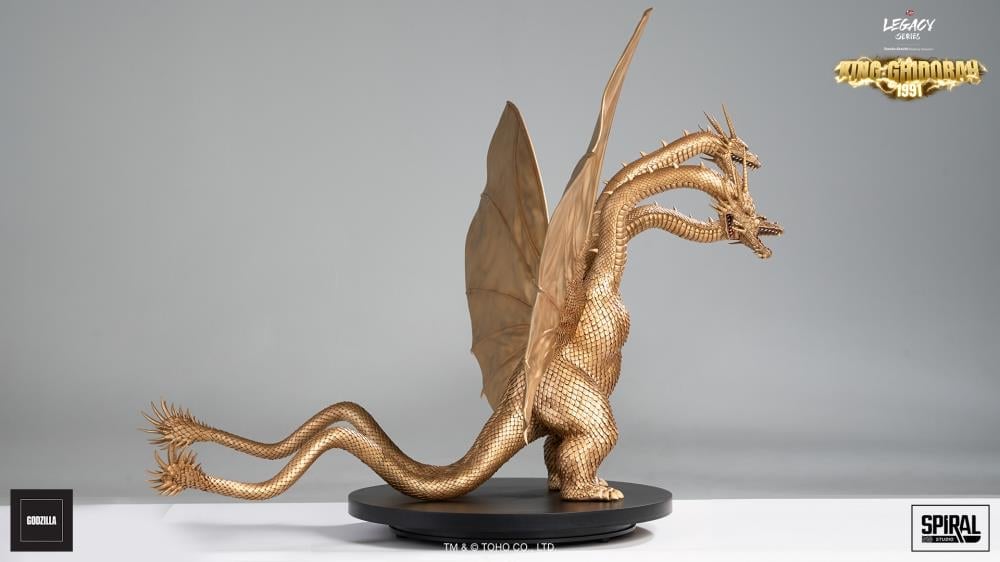 Godzilla vs. King Ghidorah (1991) The Legacy Series: Tanaka Kenichi Modeling Collection King Ghidorah Limited Edition Statue Gallery Image 7