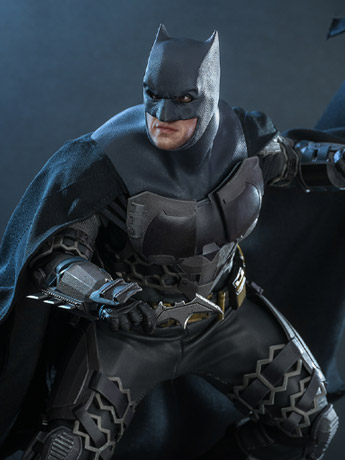 The Flash (2023) MMS703 Batman 1/6th Scale Collectible Figure Gallery Image 2
