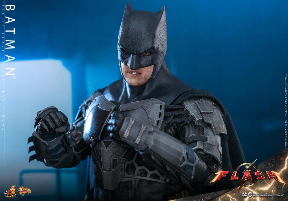 The Flash (2023) MMS705 Batman and Batcycle 1/6th Scale Collectible Figure Set Gallery Image 17