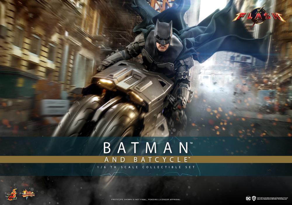 The Flash (2023) MMS705 Batman and Batcycle 1/6th Scale Collectible Figure Set Gallery Image 3