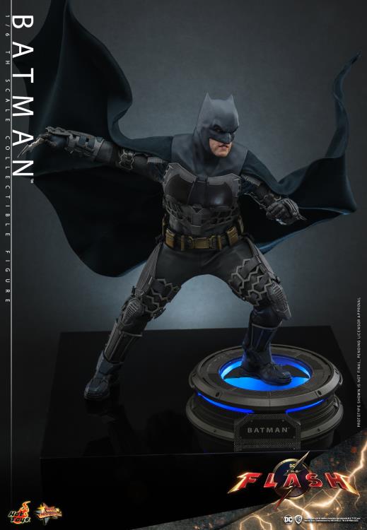 The Flash (2023) MMS705 Batman and Batcycle 1/6th Scale Collectible Figure Set Gallery Image 10