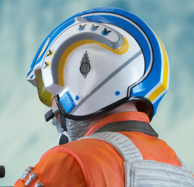 The Mandalorian Carson Teva 1/6 Scale SDCC 2023 Limited Edition Bust Gallery Image 9