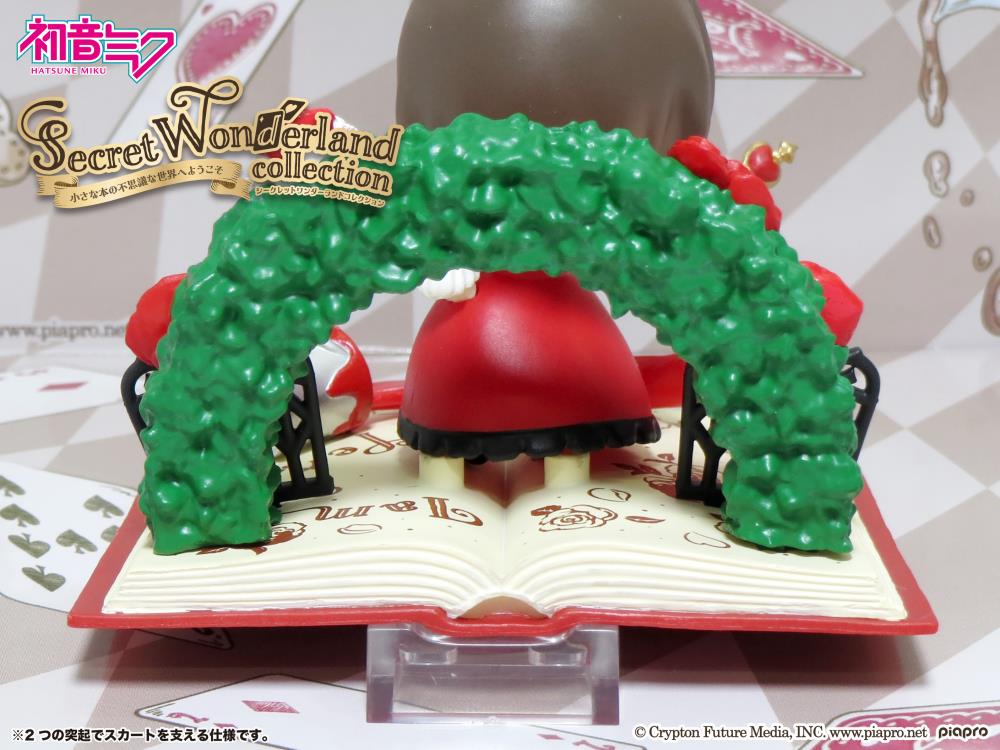 Vocaloid Hatsune Miku Secret Wonderland Collection Boxed Set of 6 Figures Gallery Image 14