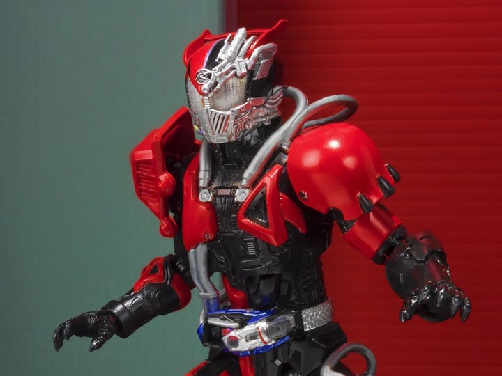 Kamen Rider S.H.Figuarts Kamen Rider Drive (Super Dead Heat) Exclusive Gallery Image 1