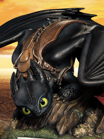 How to Train Your Dragon: The Hidden World Master Craft MC-067 Toothless Limited Edition Statue Gallery Image 2