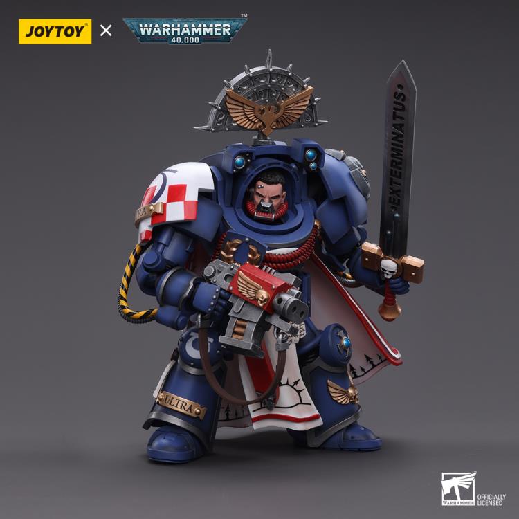 Warhammer 40K Ultramarines Terminator Captain 1/18 Scale Figure Gallery Image 3