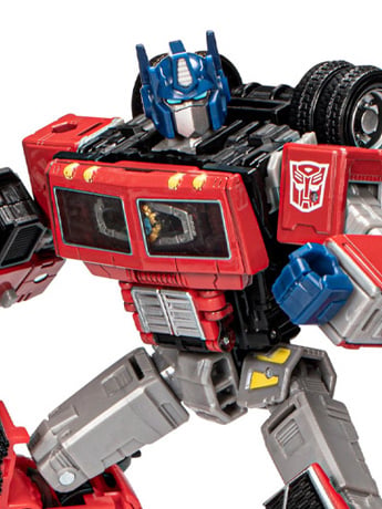 Transformers Generations Leader Optimus Prime (Volvo VNR 300) Gallery Image 2