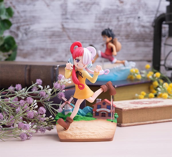 One Piece G.E.M. Series Uta (RUN! RUN! RUN! Ver.) Gallery Image 8