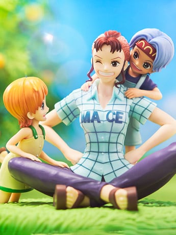 One Piece Ichibansho Revible Moment Nami & Bellemere (Emotional Stories 2) Figure Gallery Image 2