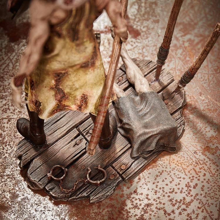 Silent Hill 2 Red Pyramid Thing Limited Edition Statue Gallery Image 10