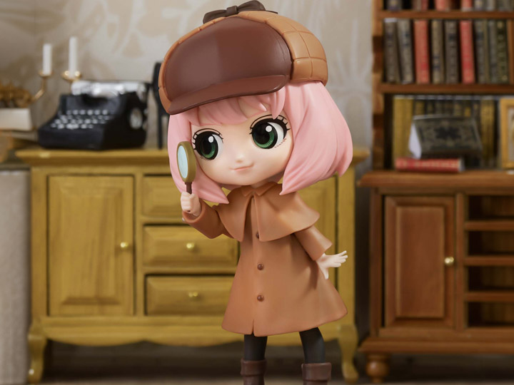 Spy x Family Q Posket Anya Forger (Research Ver. A) Gallery Image 1