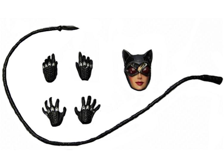Arkham City Play Arts Kai Series 01 - Catwoman Gallery Image 2