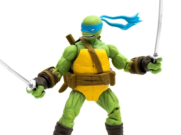 Teenage Mutant Ninja Turtles BST AXN Comic Heroes Leonardo Gallery Image 1
