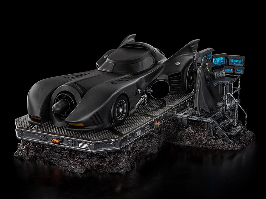 The Flash (2023) Batmobile 1/10 Deluxe Art Scale Limited Edition Statue Gallery Image 4