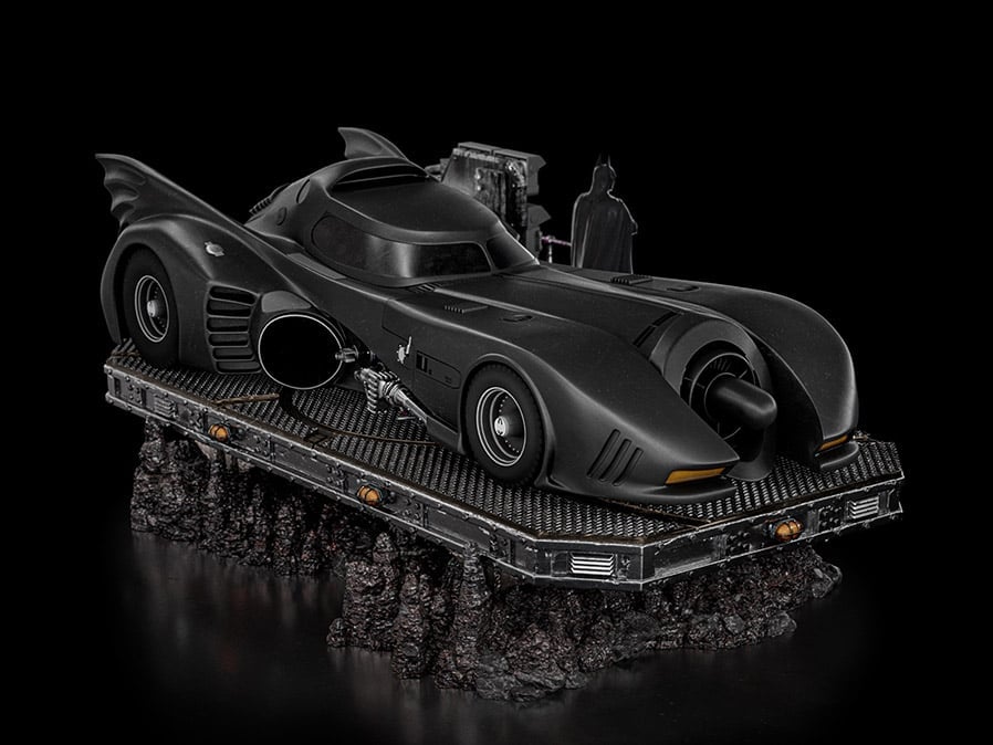 The Flash (2023) Batmobile 1/10 Deluxe Art Scale Limited Edition Statue Gallery Image 5
