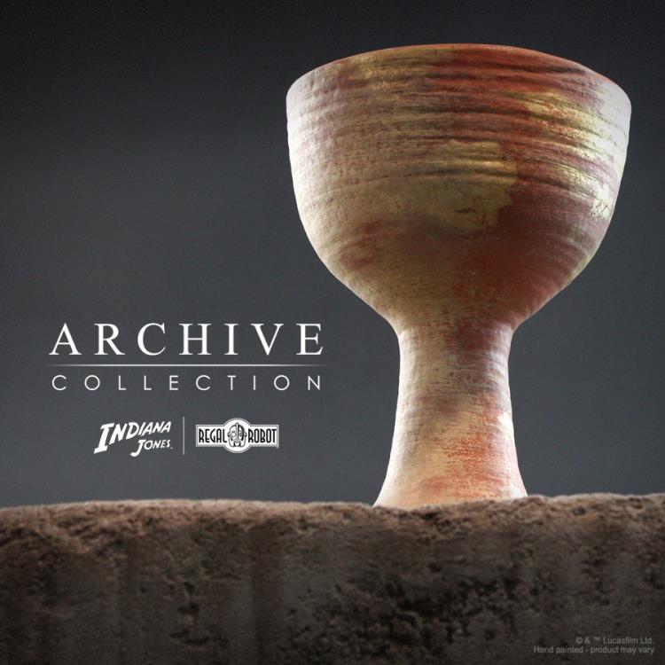 Indiana Jones and the Last Crusade Holy Grail Chalice Prop Replica Gallery Image 8