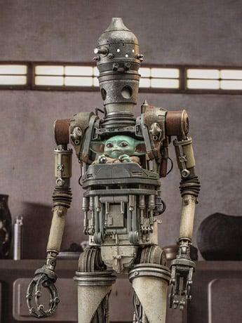 The Mandalorian TMS104 IG-12 and Grogu 1/6th Scale Collectible Figure Set Gallery Image 2