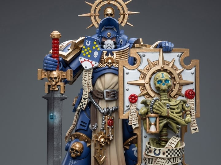 Warhammer 40K Ultramarines Primaris Captain (Relic Shield and Power Sword) 1/18 Scale Figure Gallery Image 1