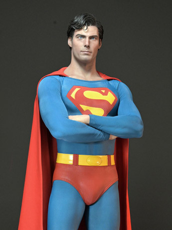 Superman (1978) Hyperreal Superman 1/3 Scale Statue Gallery Image 2