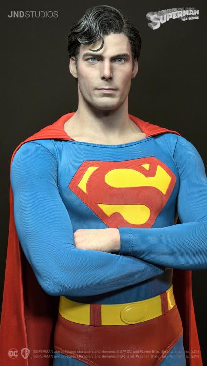 Superman (1978) Hyperreal Superman (Dual Ver.) 1/3 Scale Statue Gallery Image 21