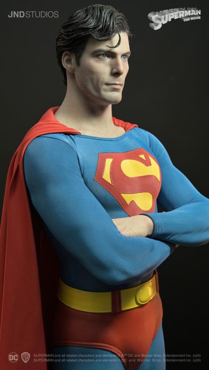 Superman (1978) Hyperreal Superman (Dual Ver.) 1/3 Scale Statue Gallery Image 22