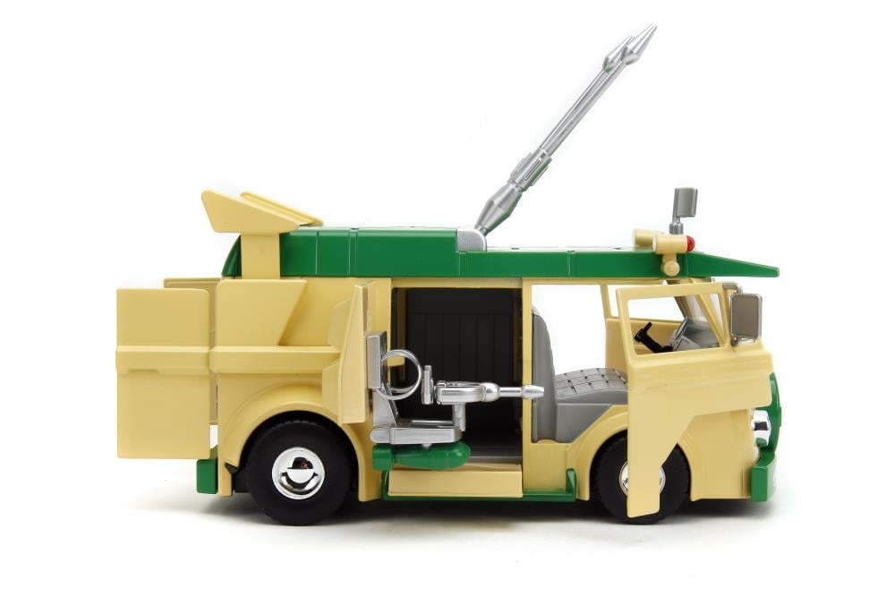 Teenage Mutant Ninja Turtles Hollywood Rides Donatello & 1/24 Scale Party Wagon Gallery Image 11