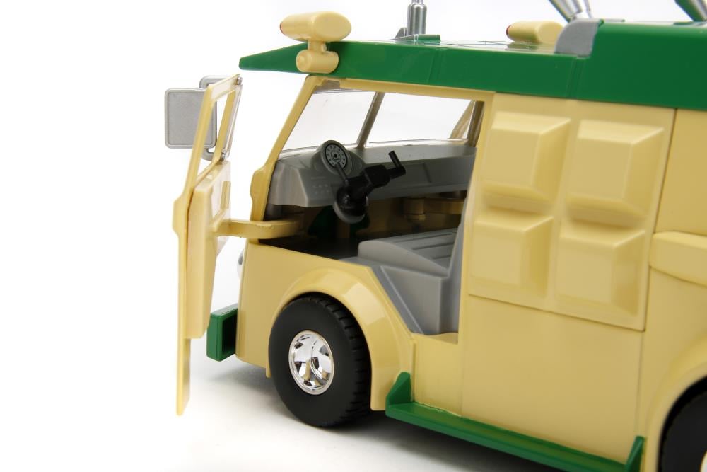 Teenage Mutant Ninja Turtles Hollywood Rides Donatello & 1/24 Scale Party Wagon Gallery Image 12