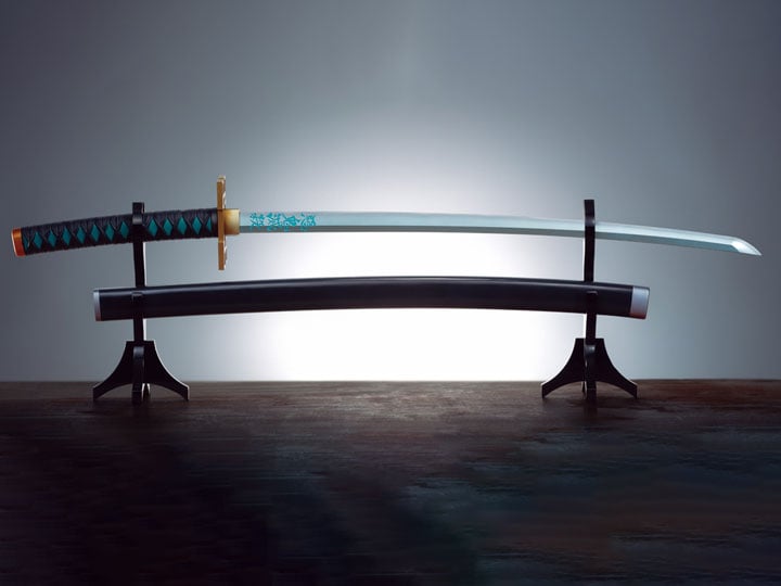 Demon Slayer: Kimetsu no Yaiba Proplica Muichiro Tokito's Nichirin Sword Gallery Image 1