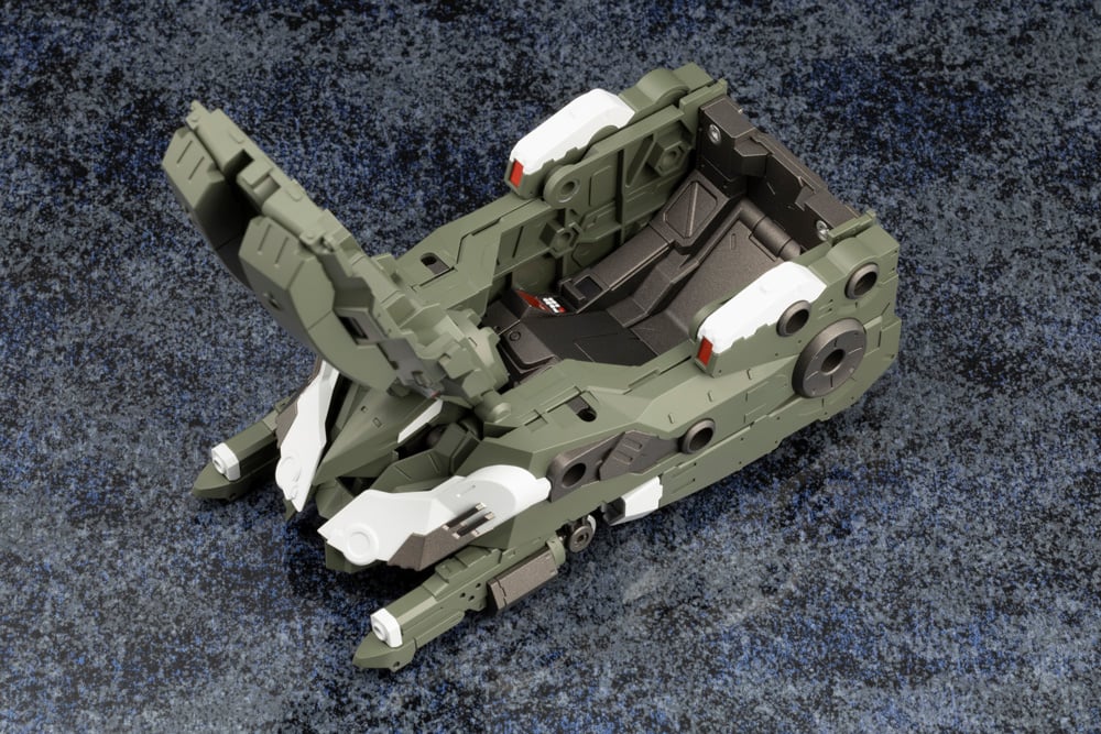 Hexa Gear Booster Pack 007 Cockpit 1/24 Scale Model Kit Gallery Image 6