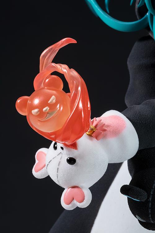 Kuma Kuma Kuma Bear Punch! KD Colle Yuna 1/7 Scale Figure Gallery Image 10