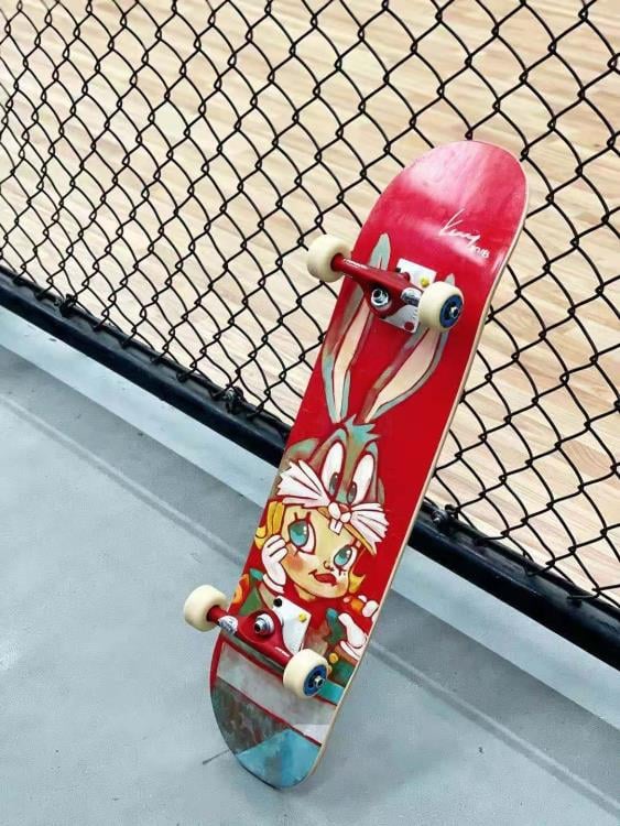 Looney Tunes Get Animated Bugs Bunny (Kenny Wong) Skateboard Deck