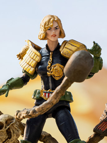2000 AD Exquisite Mini Series Judge Anderson vs. The Dark Judges 1:18 Scale Figure Gallery Image 2