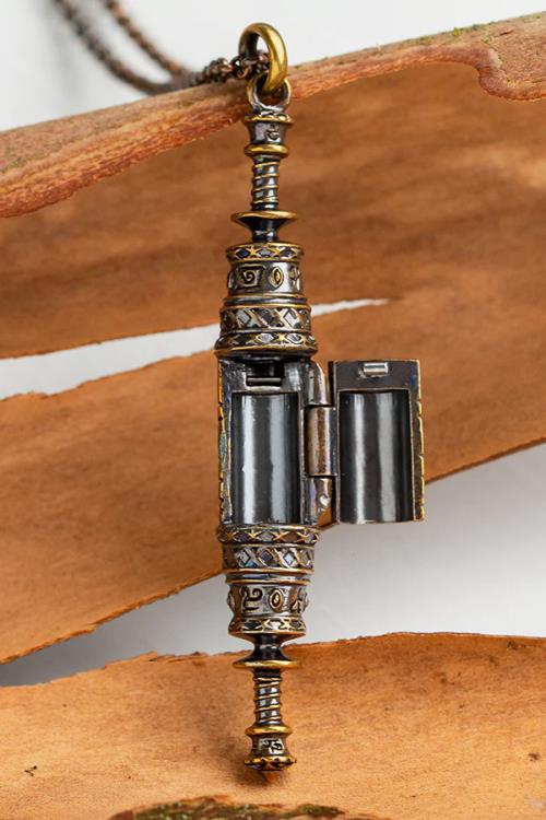 The Elder Scrolls Hinged Elder Scroll Limited Edition Necklace Gallery Image 4