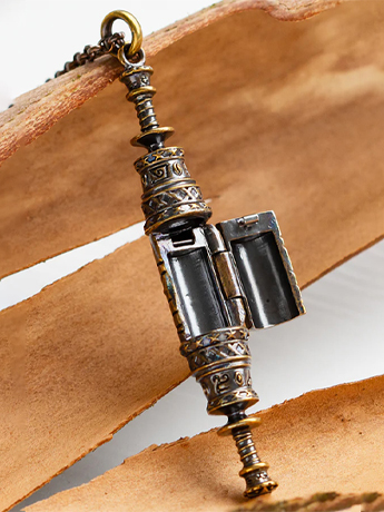 The Elder Scrolls Hinged Elder Scroll Limited Edition Necklace Gallery Image 2