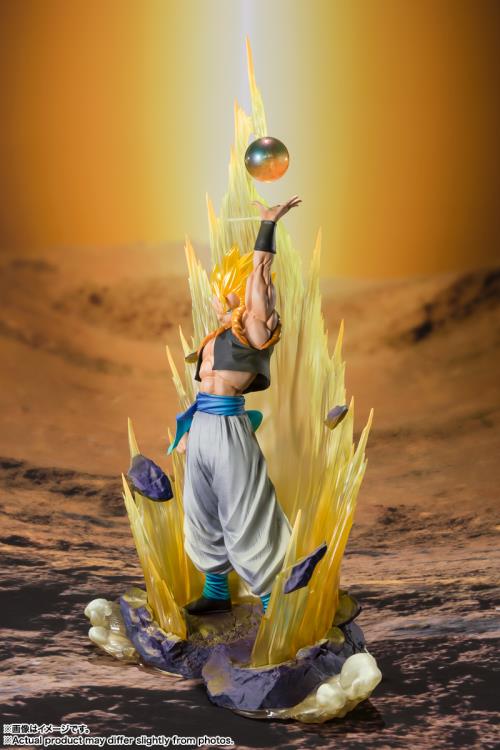 Dragon Ball Z: Fusion Reborn FiguartsZERO Extra Battle Super Saiyan Gogeta SDCC 2023 Event Exclusive Gallery Image 6