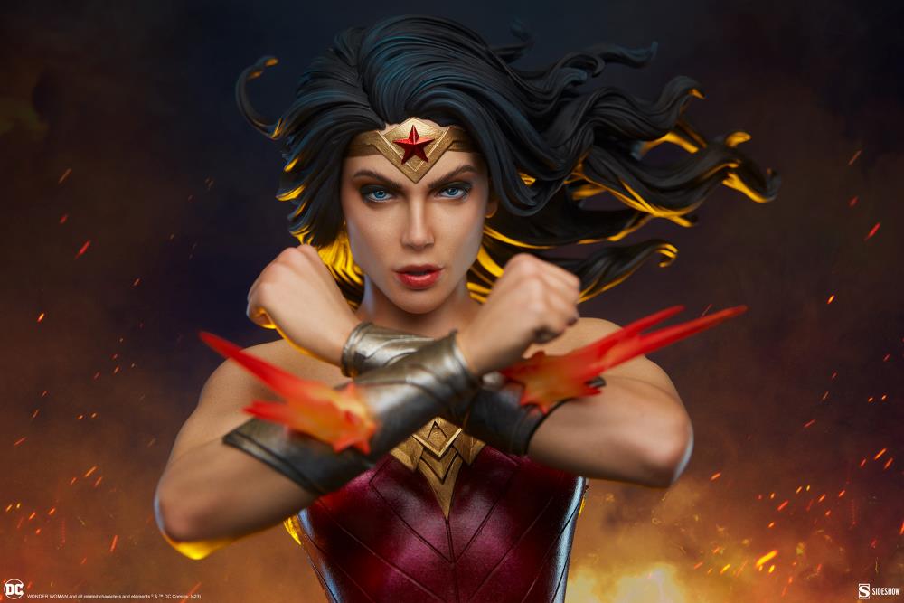DC Comics Premium Format Wonder Woman: Saving the Day Statue Gallery Image 9