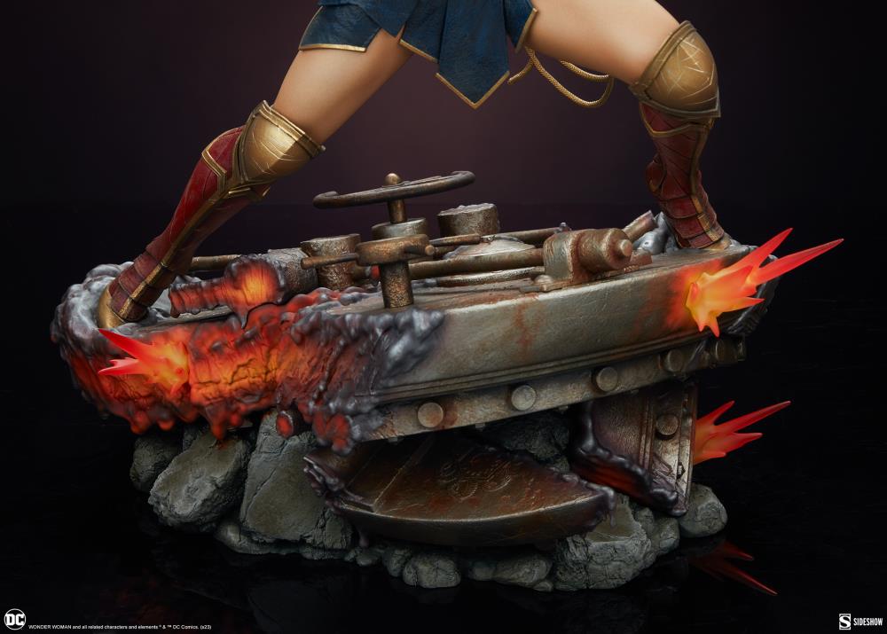 DC Comics Premium Format Wonder Woman: Saving the Day Statue Gallery Image 19